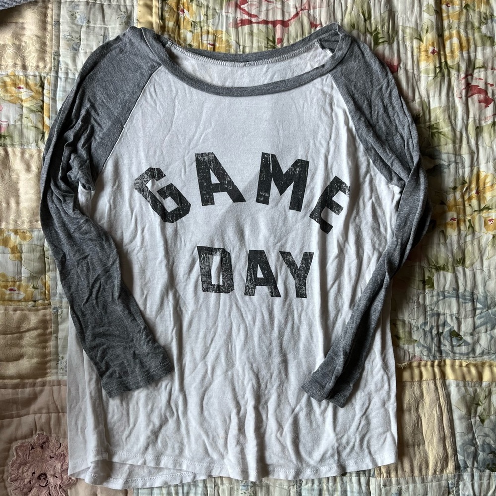 Game Day long sleeve tee, size M, Target